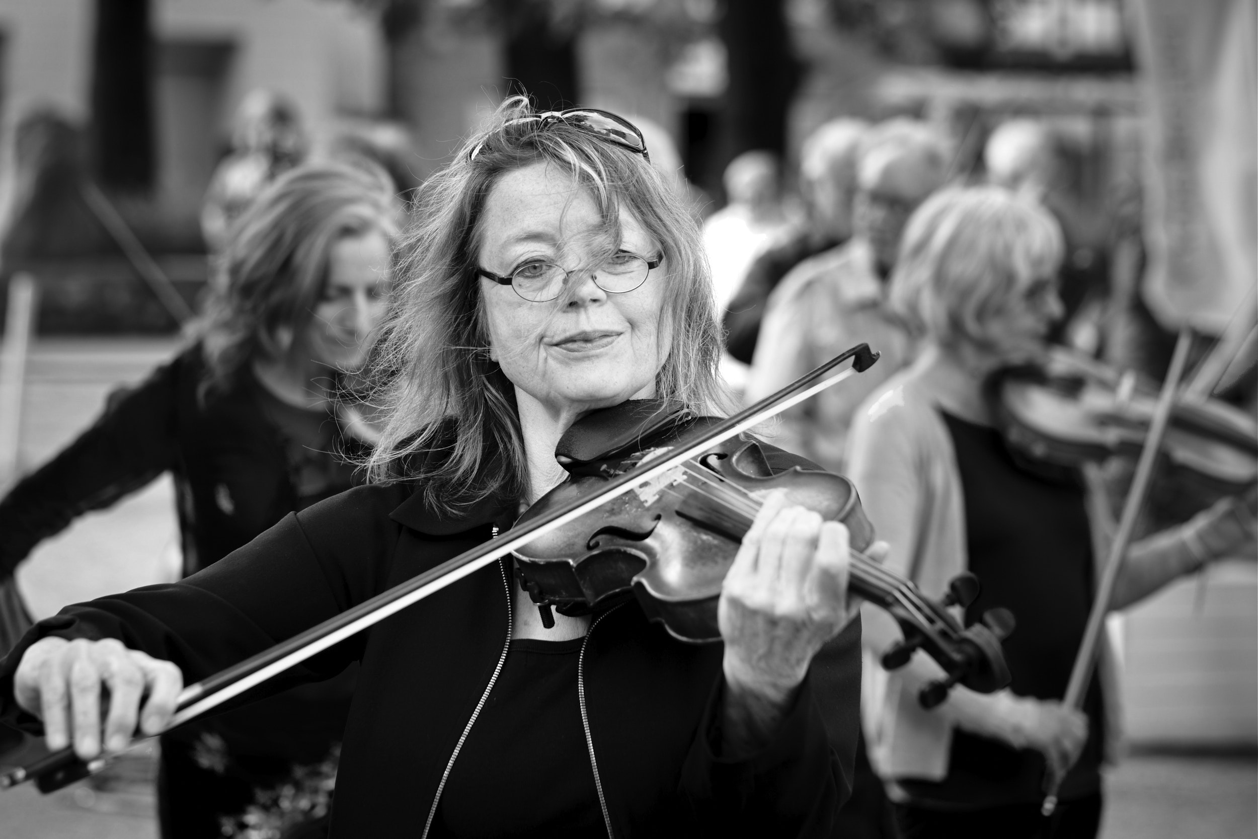 Susanne Schulz - E.I.S. das erste improvisierende Streichorchester St. Stephan Vlotho