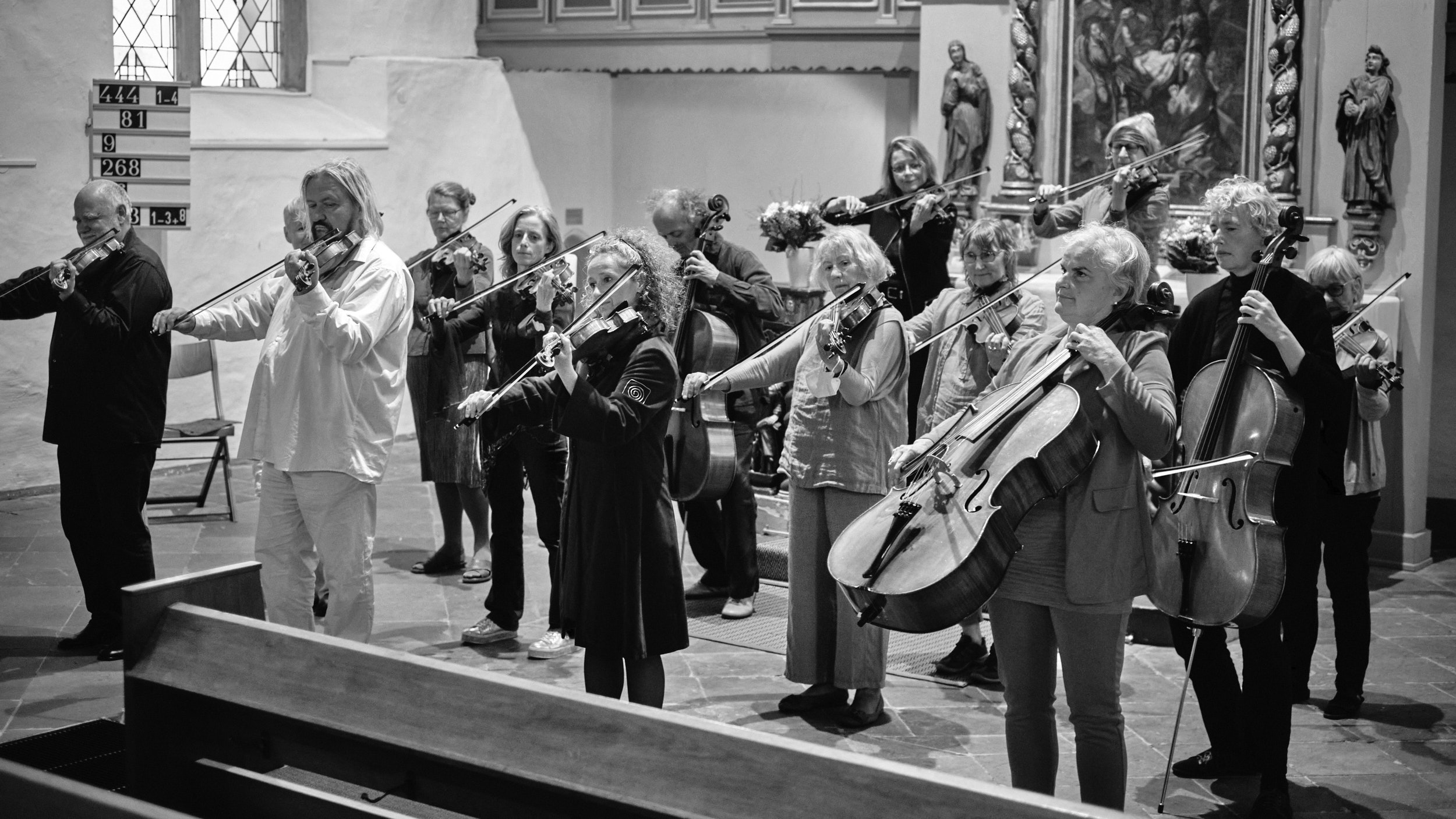 E.I.S. das erste improvisierende Streichorchester St. Stephan Vlotho